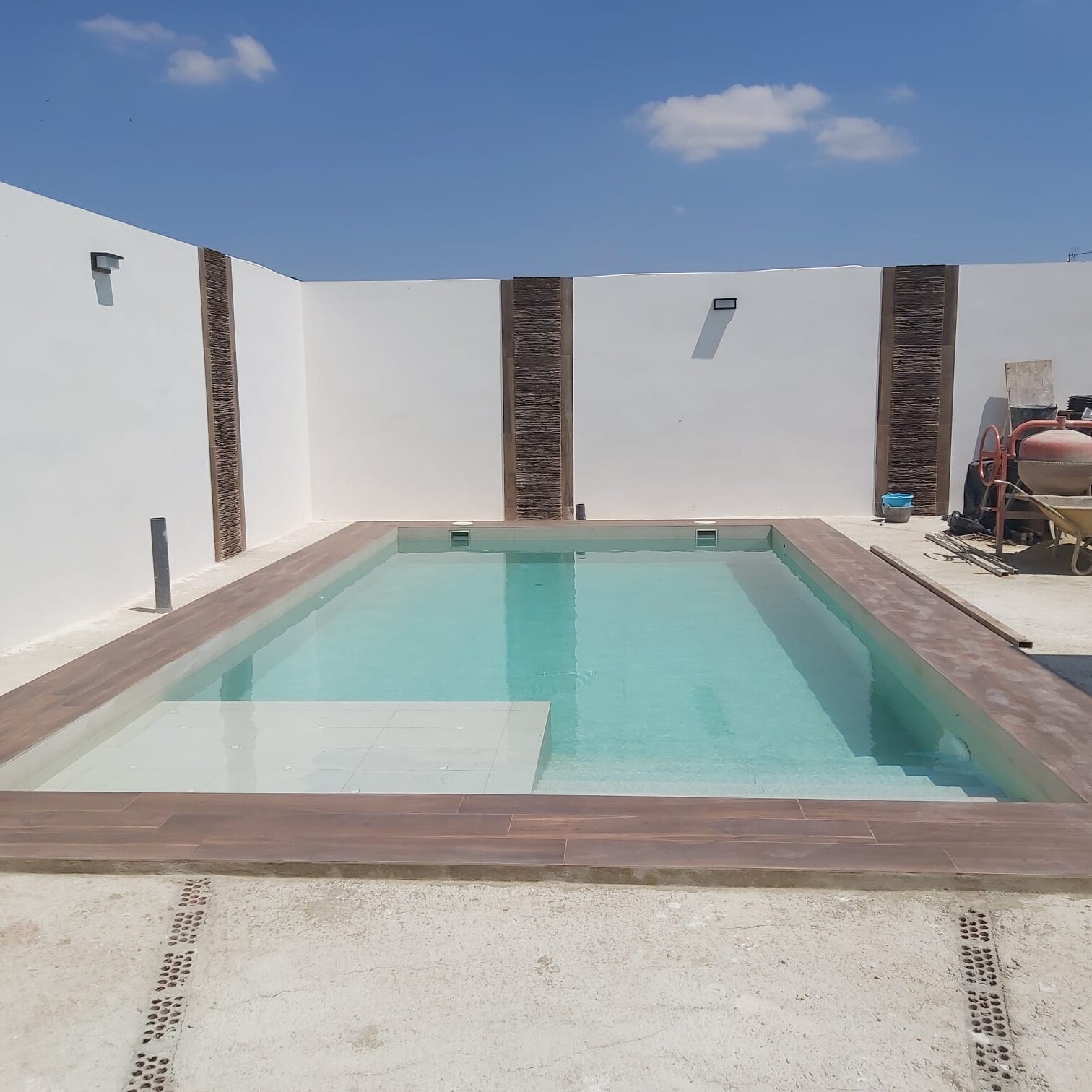 revestimientos-patio-piscina